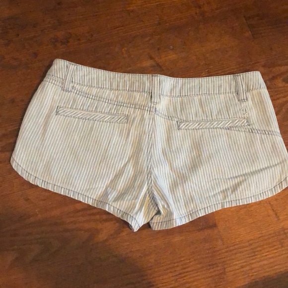 Not my style anymore. - Picture 2 of 3